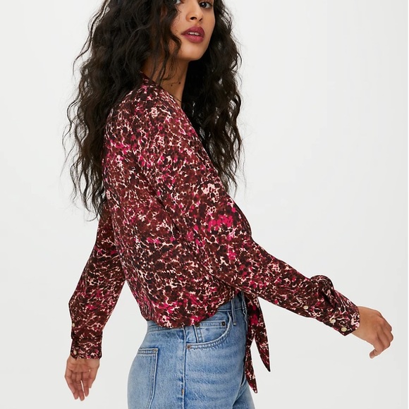 NWOT Wilfred tie front blouse - Picture 2 of 8